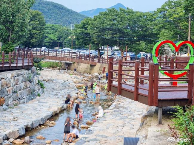 계룡산 동학사 계곡