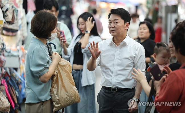 국민의힘 혁신위원장에 내정된 안철수 의원 