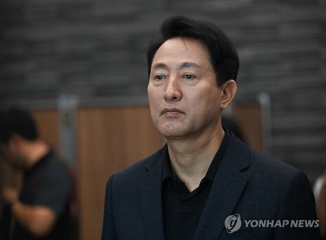서울추모공원 방문한 오세훈 서울시장