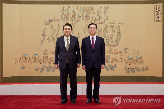 윤석열 대통령, 박성재 법무장관 임명장  수여
