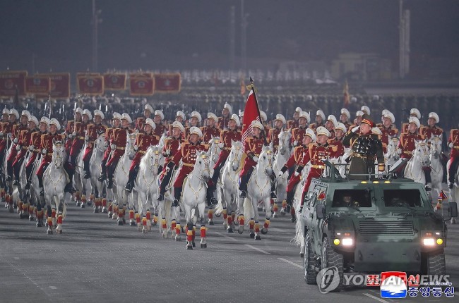 북한, 당 대회기념 열병식