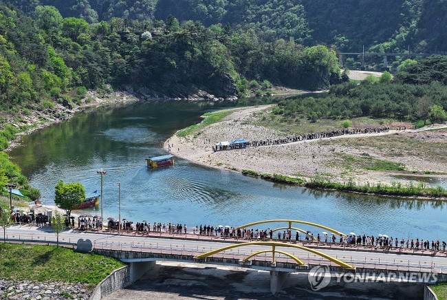 제59회 단종문화제, 관광객 장사진 이룬 영월 청령포