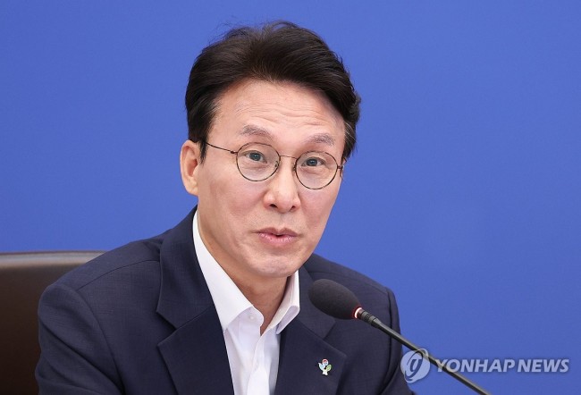 발언하는 김민석 국무총리