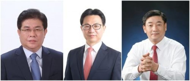 부산시의회 안성민 의장, 박중묵 1부의장, 이대석 2부의장(왼쪽부터)