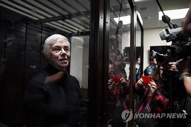 러시아 군인 비판 이유로 기소된 의사 부야노바