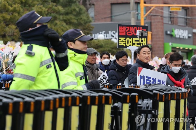 윤 대통령 탄핵 선고 헌재는 지금