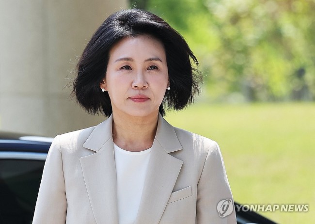 항소심 선고공판 출석하는 김혜경 씨