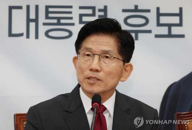 발언하는 김문수 대선 후보