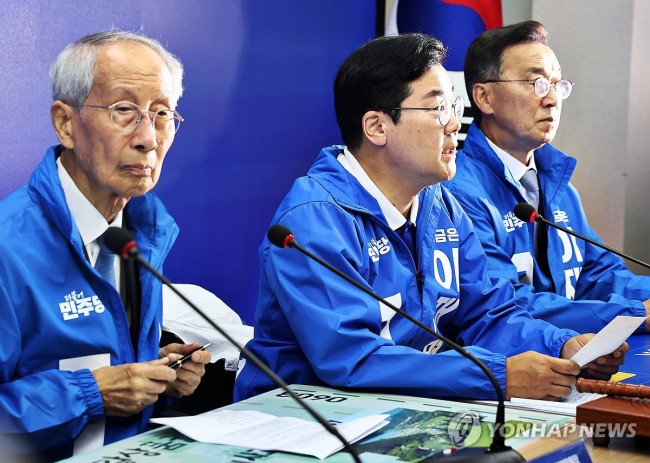 발언하는 박찬대 상임총괄선대위원장