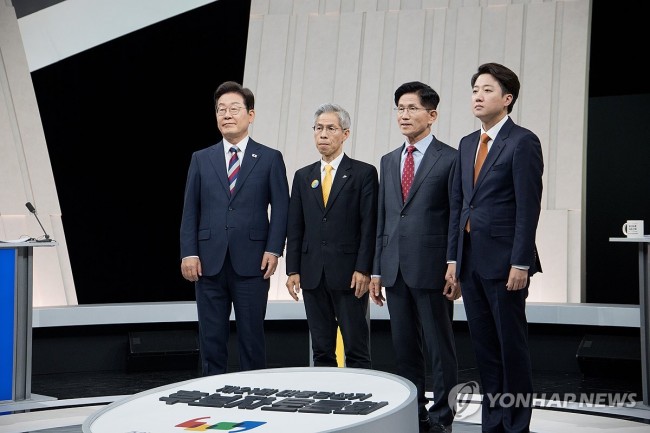 정치 분야 TV 토론회 앞둔 대선 후보들