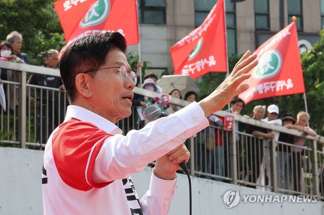 연설하는 김문수 후보