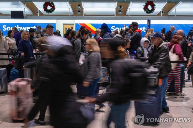 분주한 미국 공항